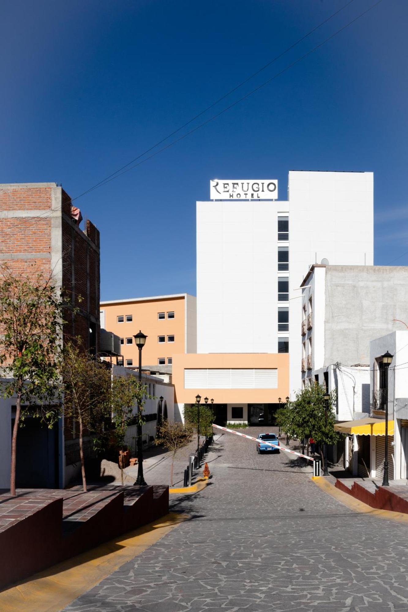 Hotel Refugio *